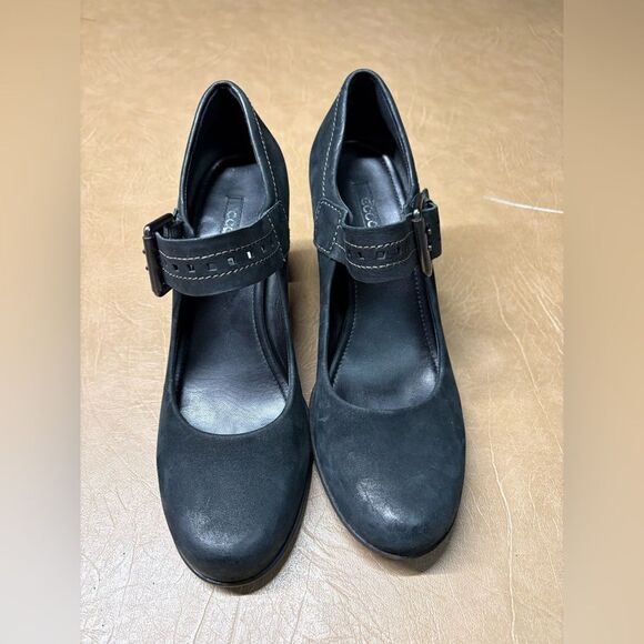 Ecco Shoes - Women’s Ecco size 9 Shoes
